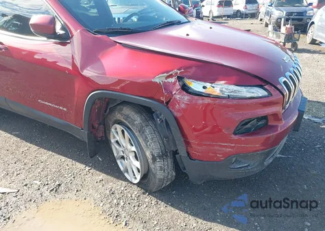 2017 Jeep Cherokee Latitude 4X4 z USA, uszkodzony, nr VIN 1C4PJMCB1HW580108